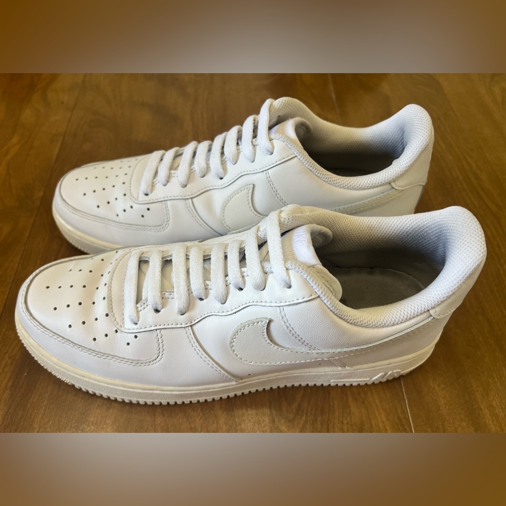 Nike Air Force 1 - Picture 3 of 4